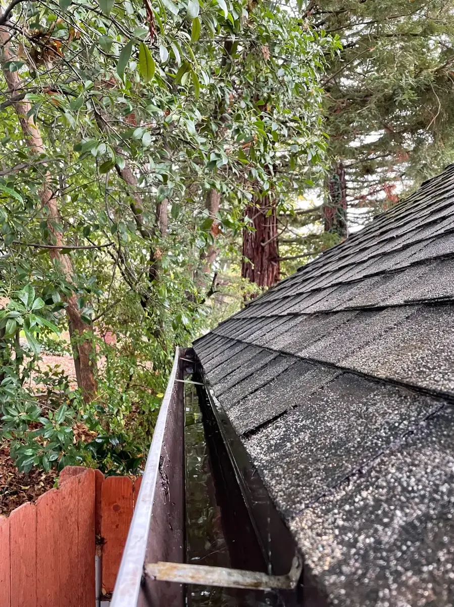 Clean gutter and roofline after Primetime gutter cleaning service